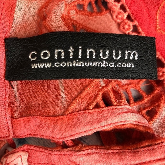 CONTINUUM Orange open eyelet balloon sleeve blouse - Picture 7 of 16